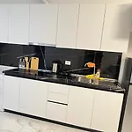 Prime Luxury * Lushnjë