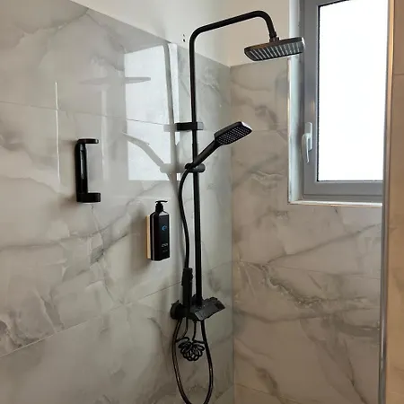 Prime Luxury Apartamento Lushnjë
