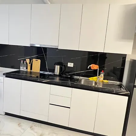 Prime Luxury * Lushnjë