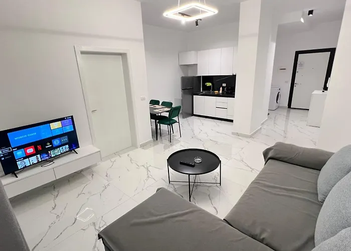 Prime Luxury Apartment *